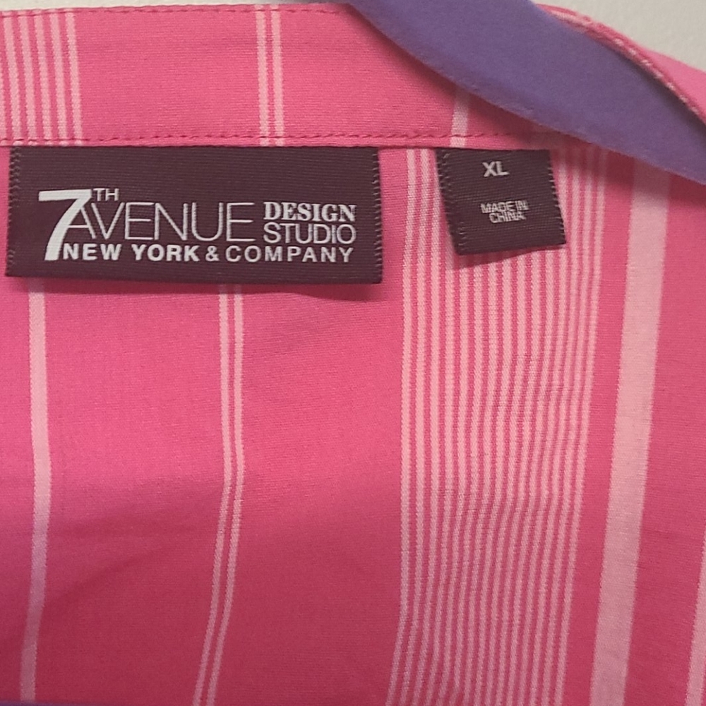 Pink wrap top-7th avenue design studio/ NY & Co - Picture 4 of 6